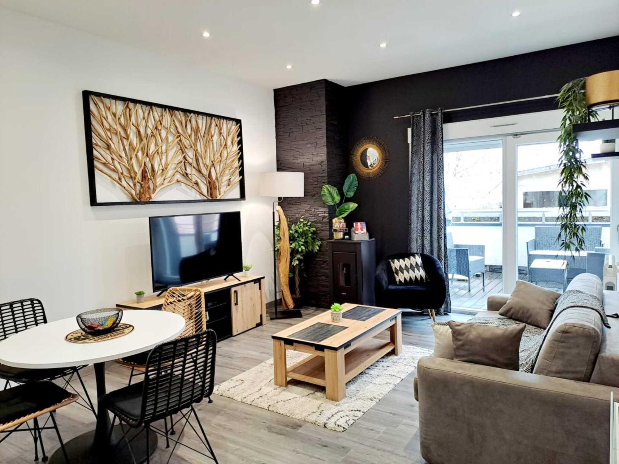 Black&White Home-By So'Serenityhome-Balcon-Parking Cluses Zewnętrze zdjęcie